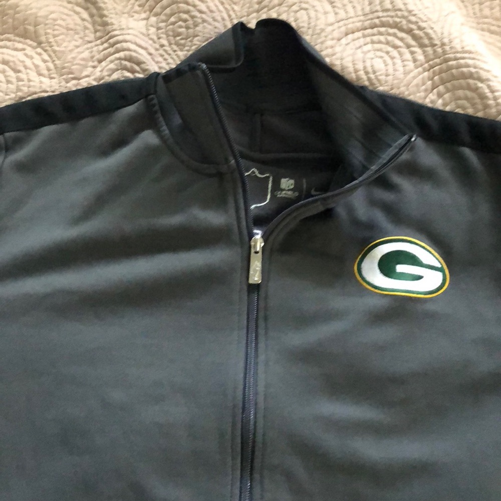 Nike 2xl Packer running jacket - Picture 2 of 6